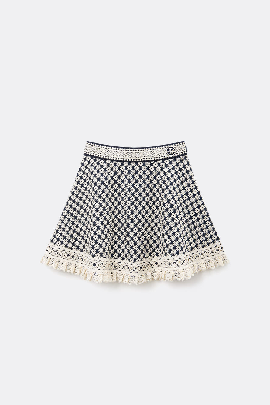 Chân váy xòe ren hoa Utah Bellis — UTAA Skirt