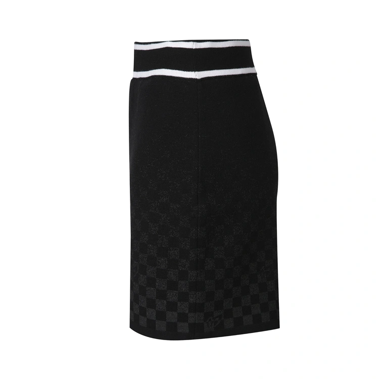 Váy golf nữ dáng ôm họa tiết caro màu đen — ảnh 4