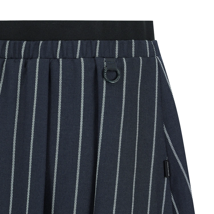 Chân váy golf nữ kẻ sọc dọc xanh navy — ảnh 4