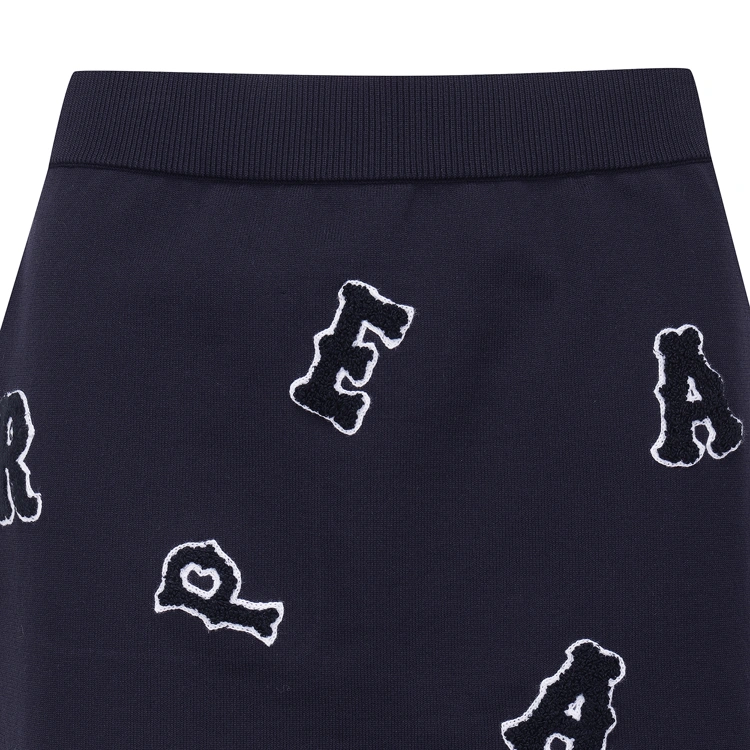 Chân váy golf nữ dáng suông họa tiết chữ màu xanh navy — ảnh 4