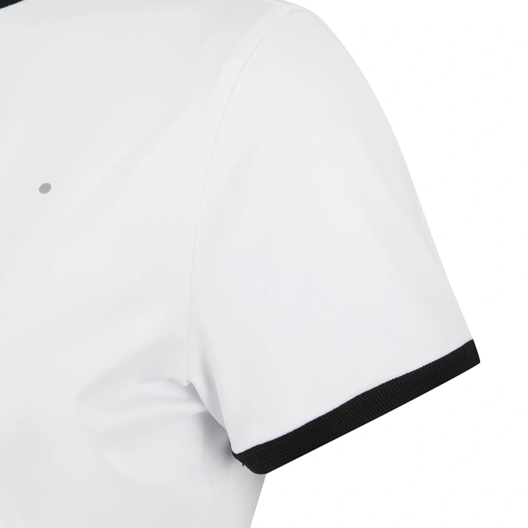 Áo golf nữ cổ tròn viền đen họa tiết chữ màu sắc trắng — ảnh 4