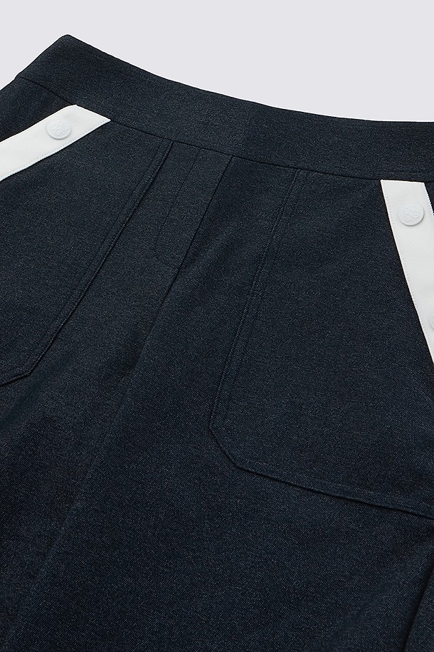 Quần golf nữ ống suông phối túi trắng xanh navy — ảnh 3