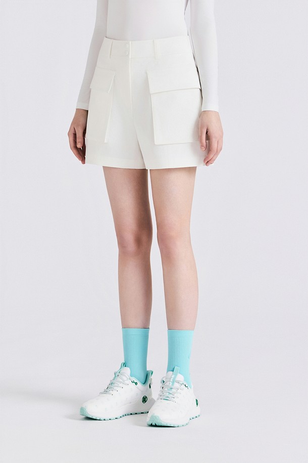 Quần short golf nữ túi hộp màu ngà — ảnh 3