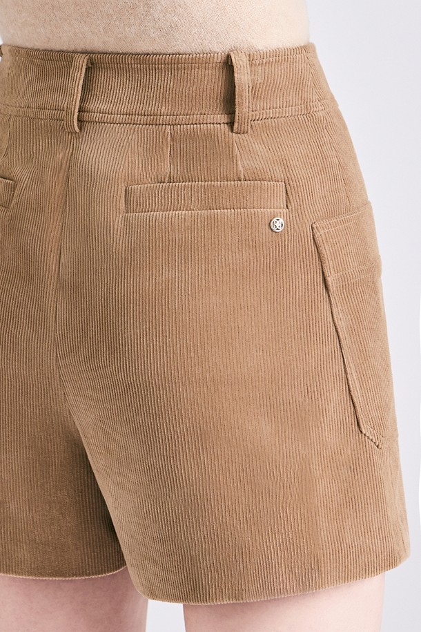 Quần short golf nữ dáng suông màu be — ảnh 6