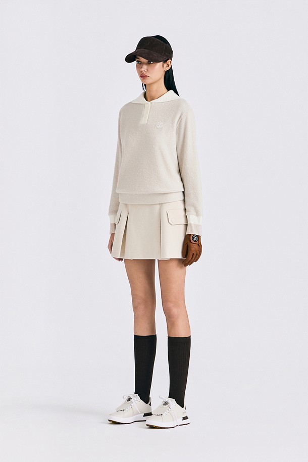 Áo knit golf nữ cổ bẻ tay dài màu be nhạt — ảnh 2