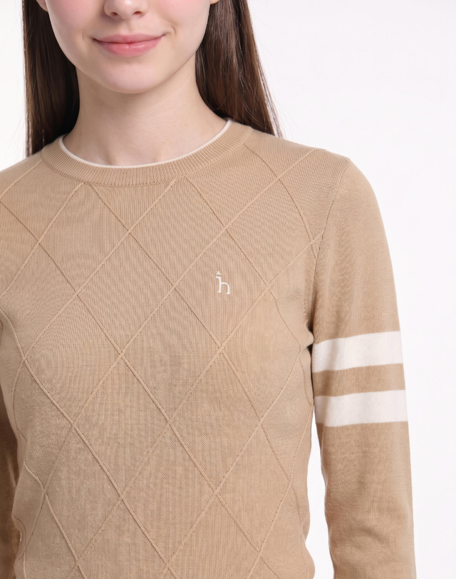 Áo knit golf nữ tay dài hoạ tiết ô caro màu be camel — ảnh 5