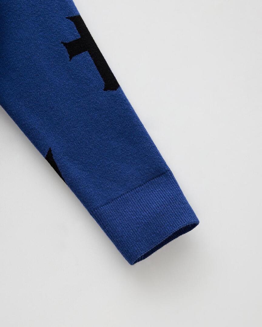 Áo knit golf nữ họa tiết chữ cổ tròn màu xanh dương — ảnh 5