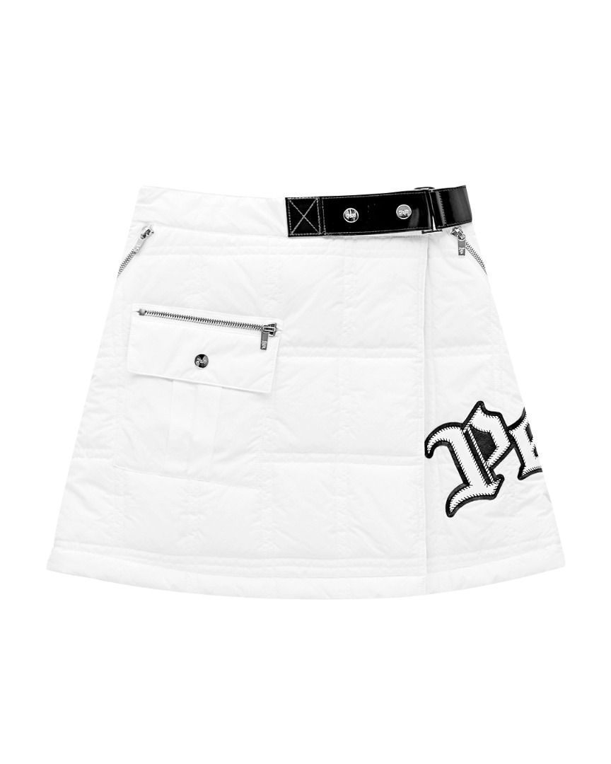 Váy golf nữ dáng A màu trắng có thêu logo đen, túi khóa và thắt lưng đen bóng