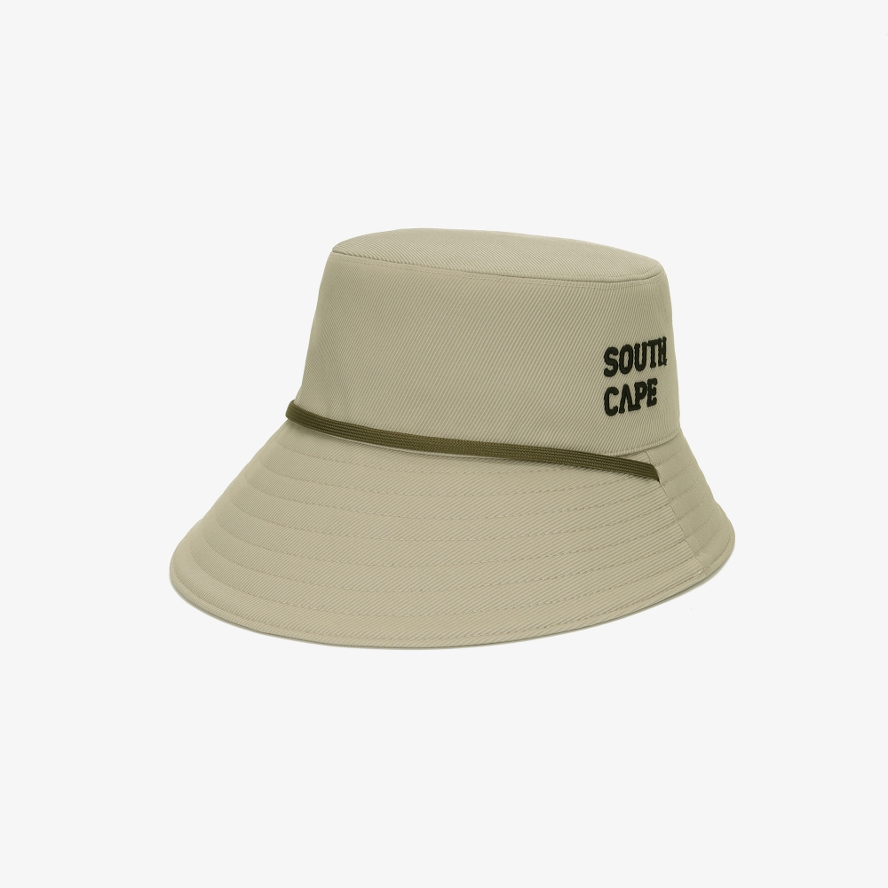 Mũ golf nữ vành rộng màu be có chữ thêu Southcape, phối đường viền tối