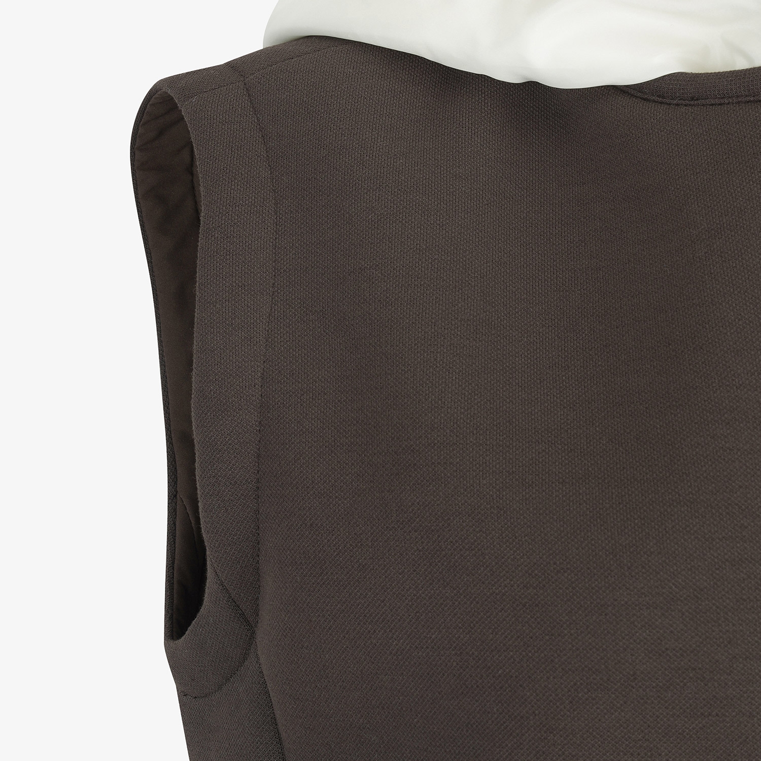 Áo vest golf nữ nâu phối mũ trắng không tay — ảnh 5