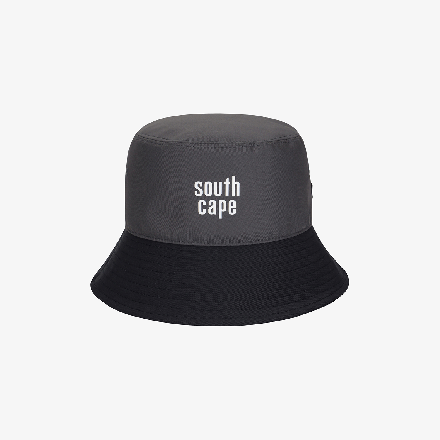 Mũ golf bucket nữ Southcape phối màu xám và đen chữ logo phía trước