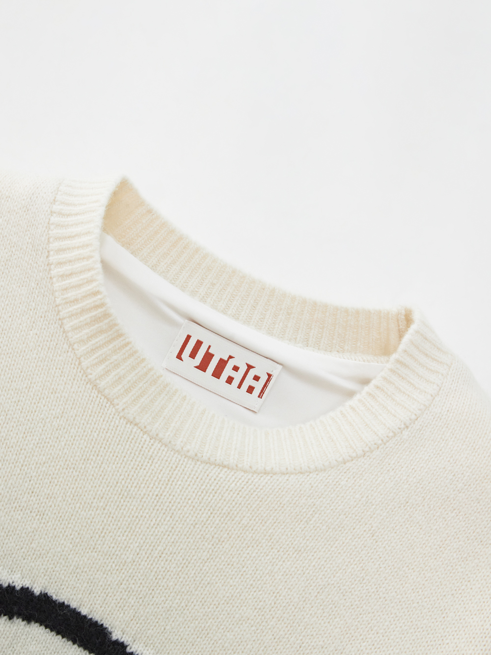 Áo knit golf nữ phối logo to màu trắng — ảnh 3