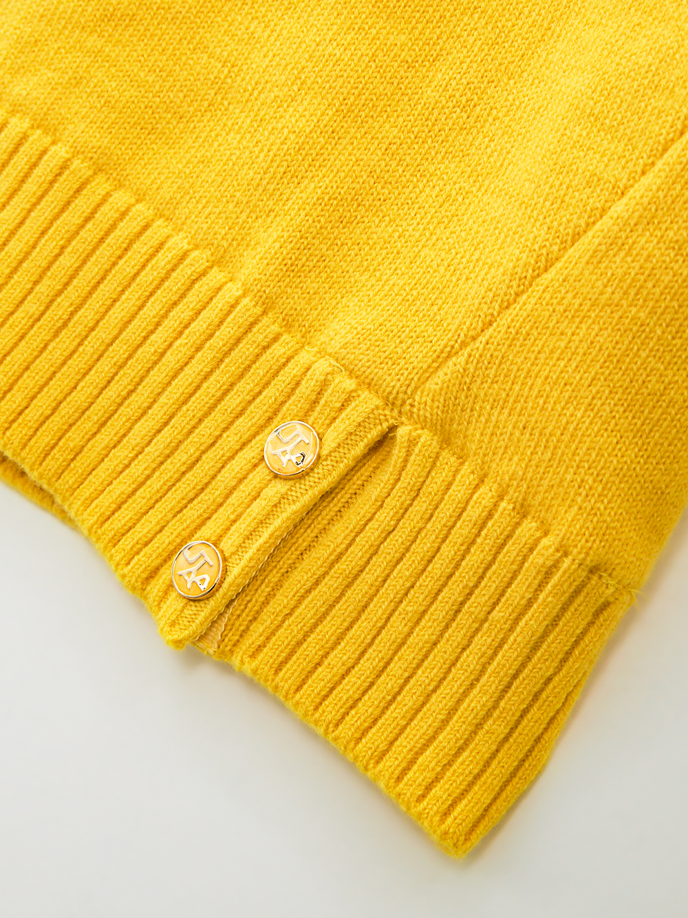 Áo knit golf nữ cổ tròn vàng UTAA — ảnh 4