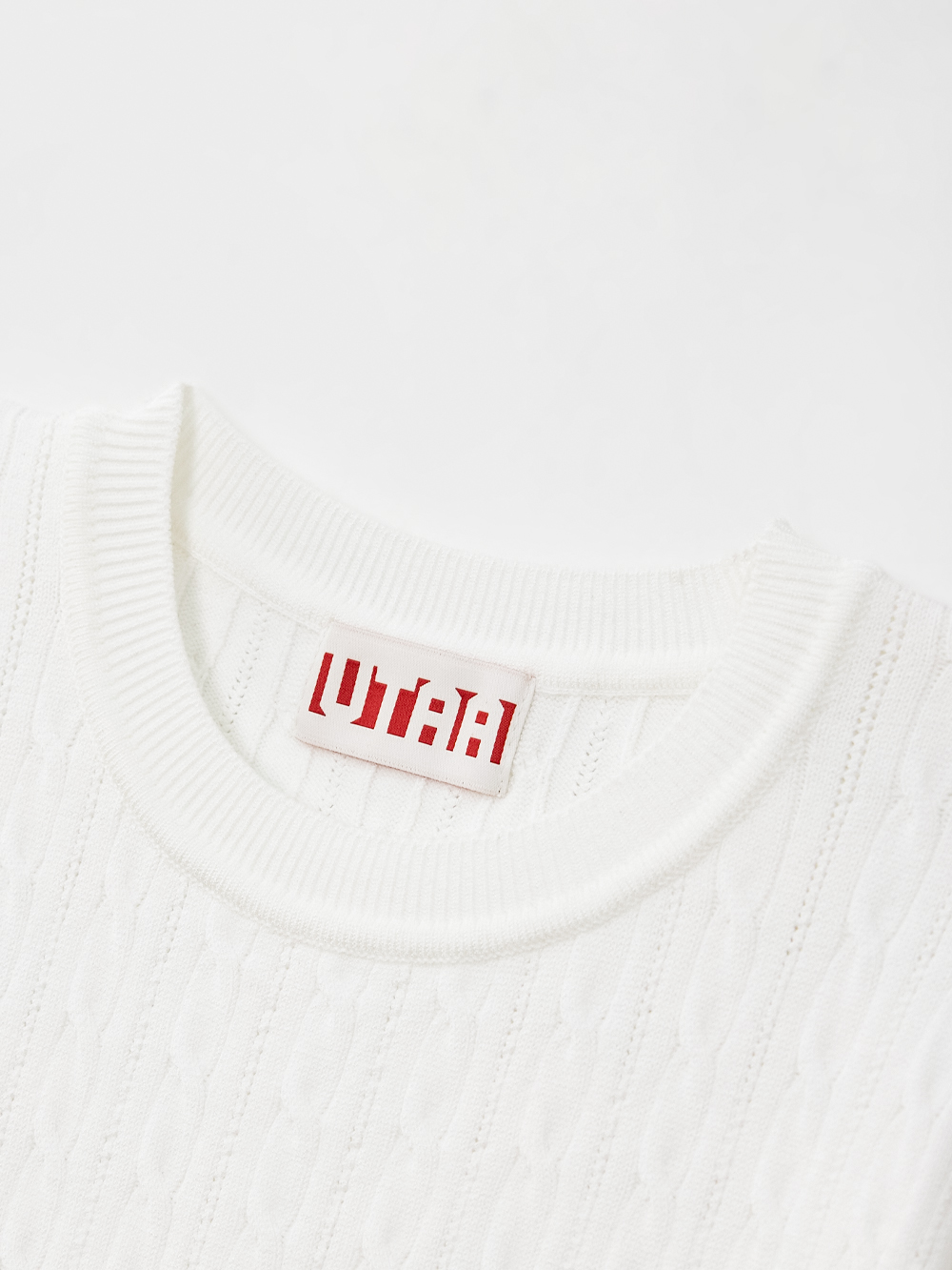 Áo knit golf nữ tay ngắn màu trắng — ảnh 3