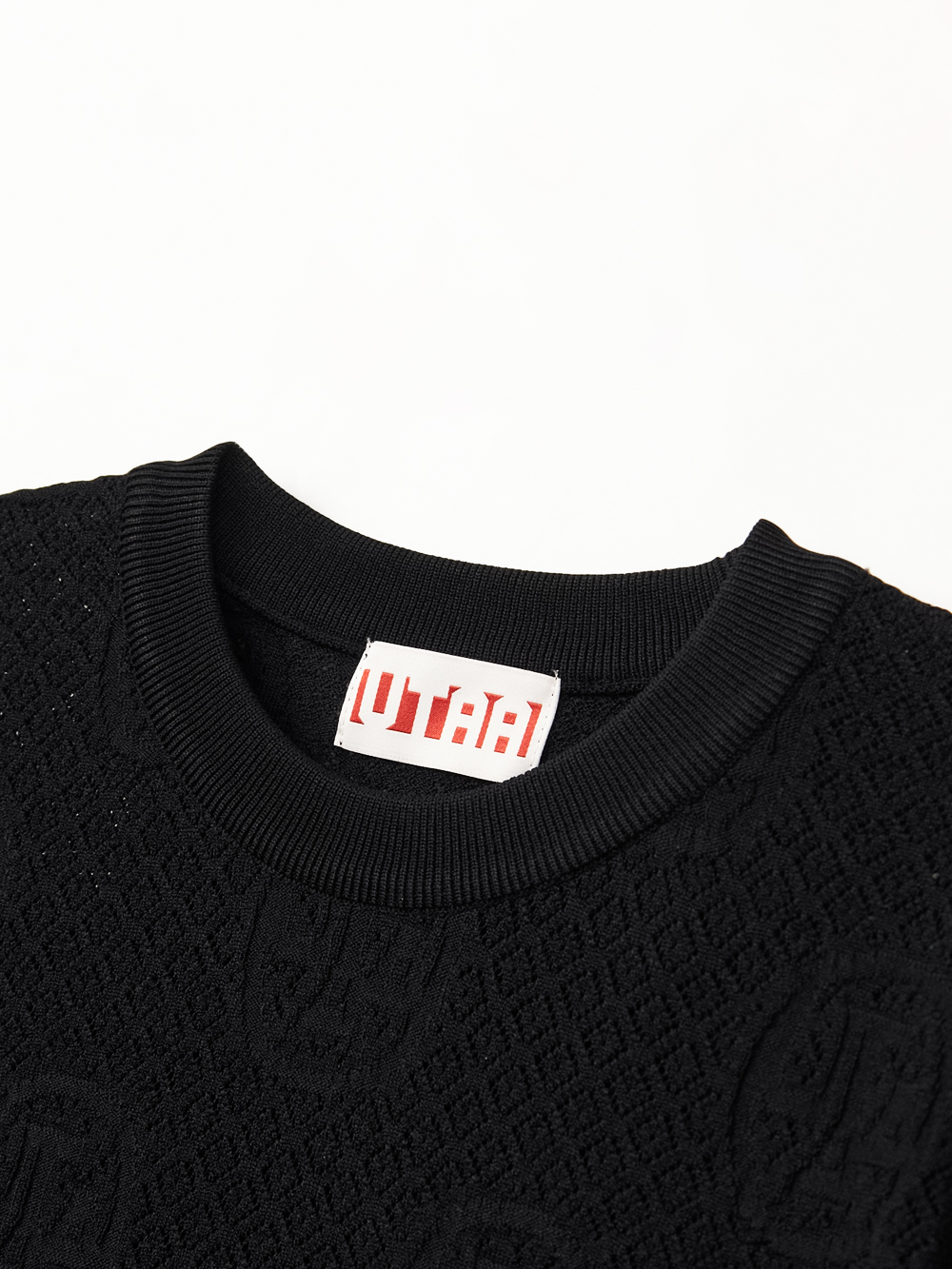 Áo knit golf nữ cổ tròn tay lửng màu đen — ảnh 3