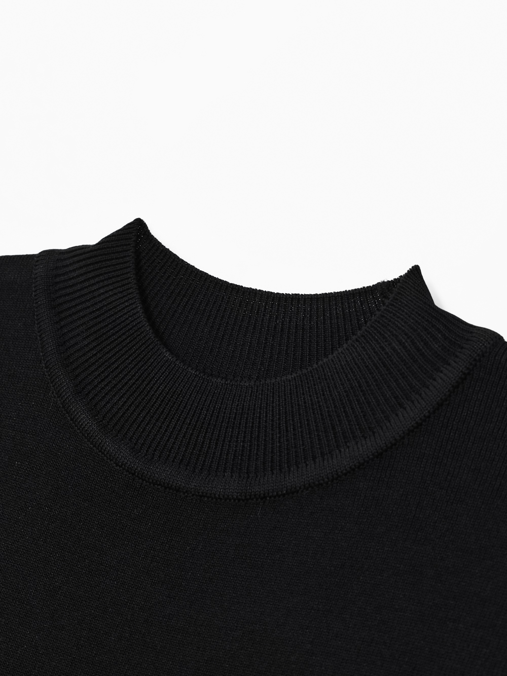 Áo knit golf nữ cổ cao sát nách màu đen viền trắng — ảnh 3
