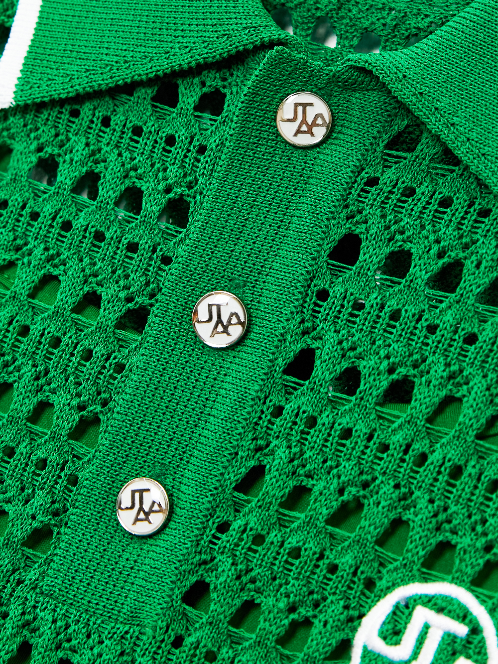 Áo knit golf nữ cổ bẻ lỗ mắt xanh lá — ảnh 4