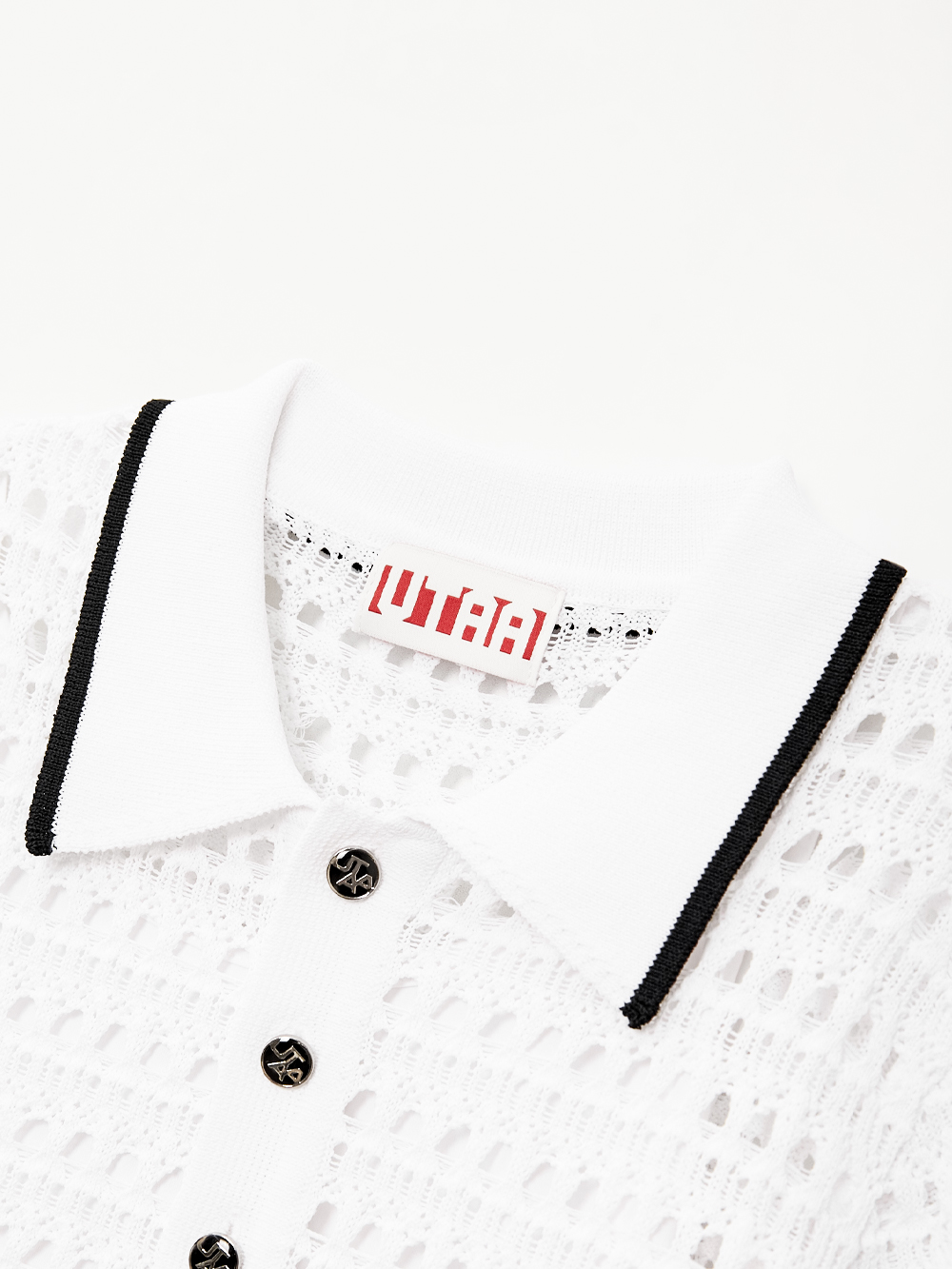 Áo knit golf nữ cổ bẻ phối viền đen màu trắng — ảnh 3