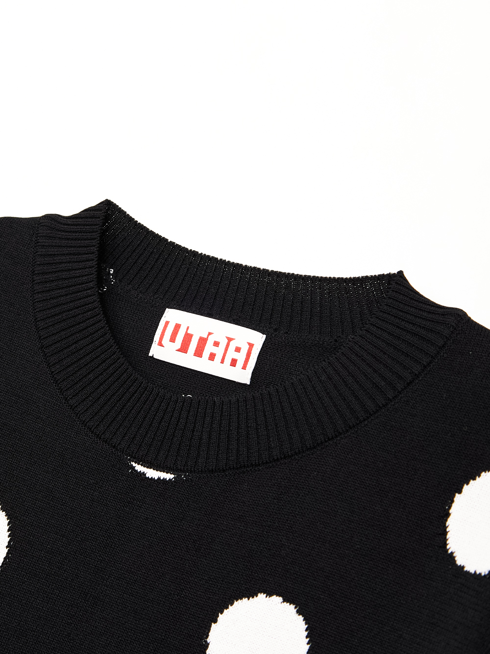 Áo knit golf nữ tay ngắn chấm bi đen trắng — ảnh 3