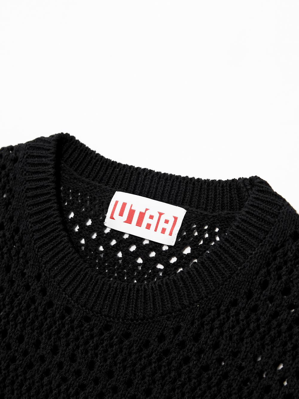 Áo knit golf nữ dáng sát nách màu đen — ảnh 3