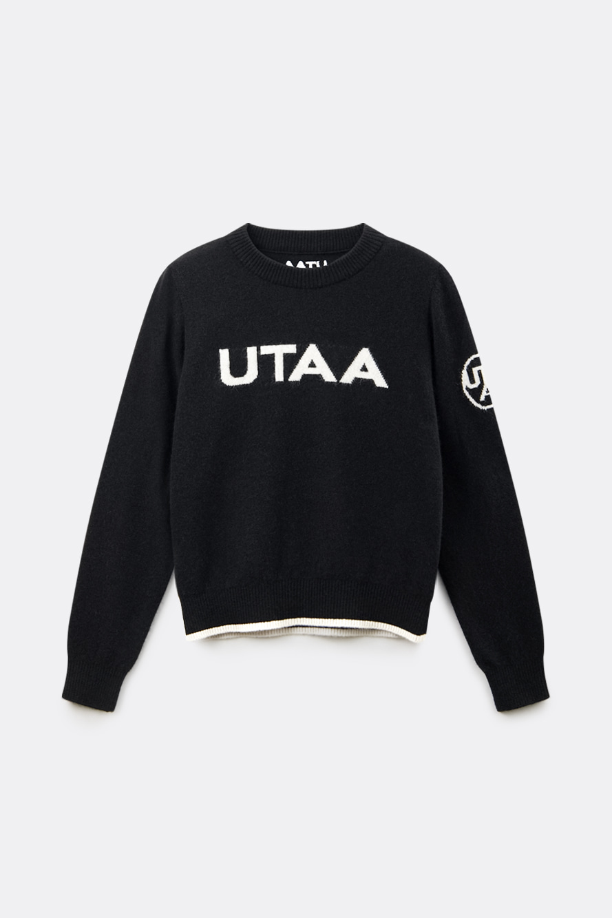Áo knit golf nữ màu đen cổ tròn tay dài có logo UTAA màu trắng trước ngực và tay áo