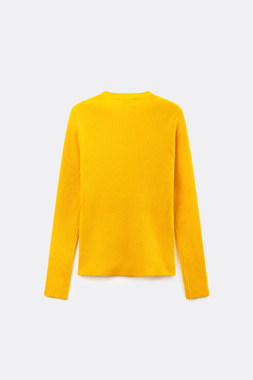 Áo knit golf nữ dáng ôm cổ tròn màu vàng — ảnh 2